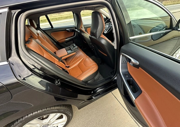 Volvo V60 cena 41000 przebieg: 242000, rok produkcji 2013 z Kłodzko małe 667